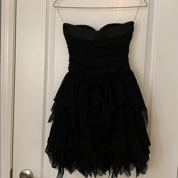 Black strapless dress - Picture 2 of 3
